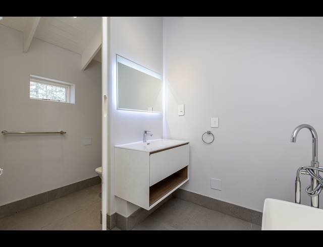 5 BEDROOM HOUSE TO LET IN RUYTEPLAATS